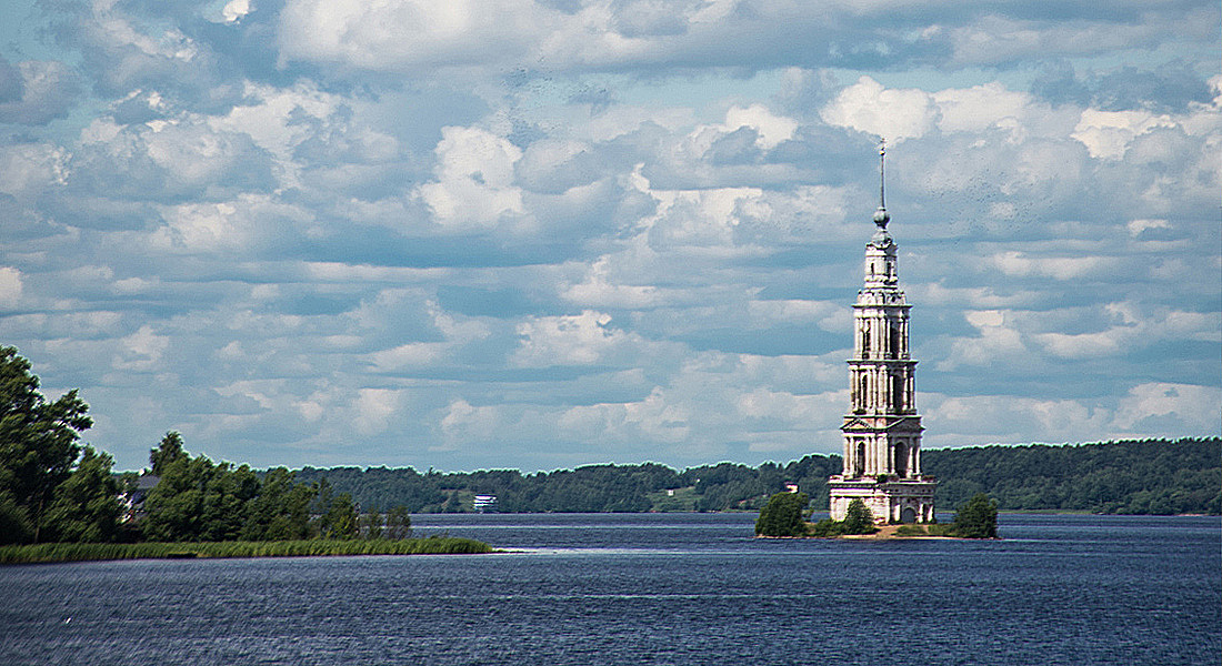 Кораблик по волге
